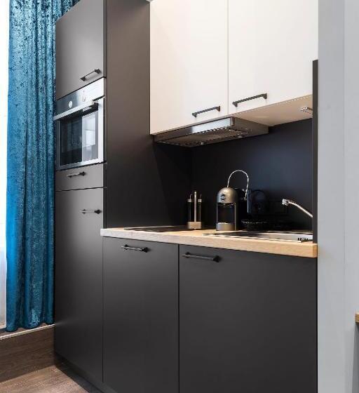 Апартаменты 3 Спальни, Riverview Apartments By Daspaul