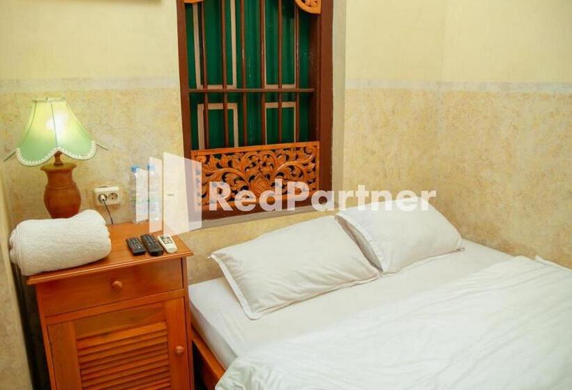 经济房, Flamboyan Asri Syariah Mitra Reddoorz Near Kampung Inggris Pare