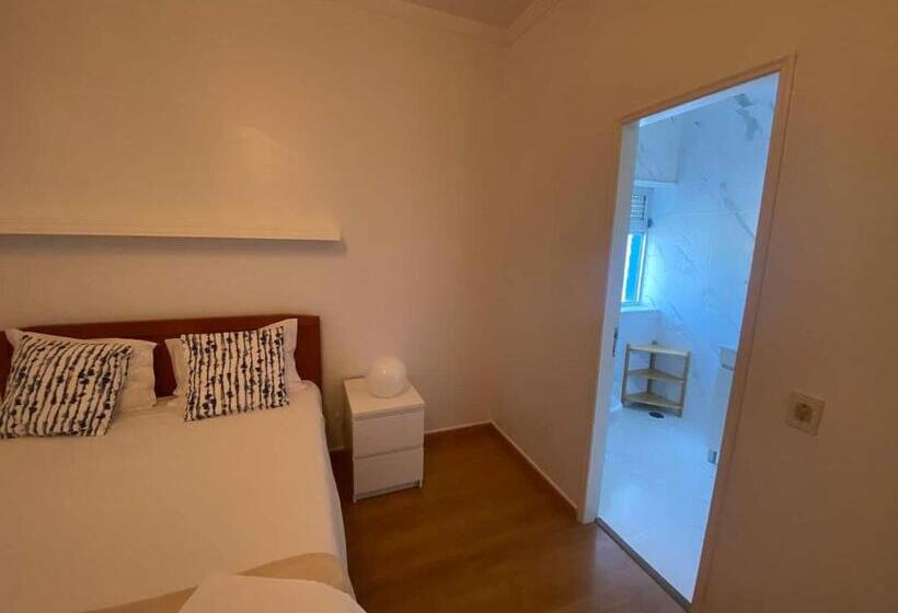 Апартаменты 3 Спальни, Zulla House