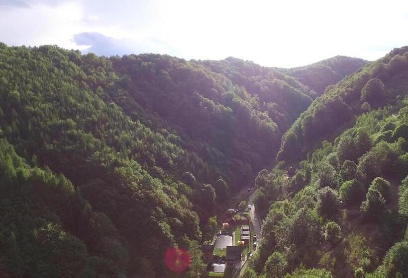 اتاق استاندارد با بالکن, Pastravaria Romani