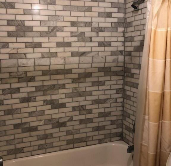 Стандартный Номер Кровать Кинг, Americas Best Inn   Savannah I 95