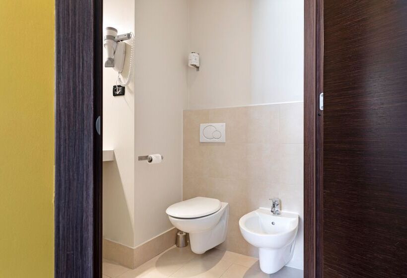 اتاق استاندارد, B&b Hotel Torino Orbassano