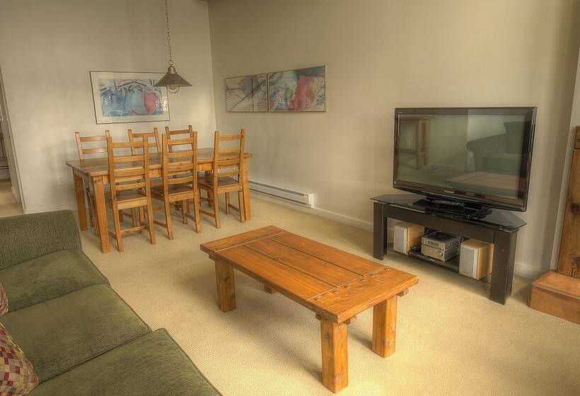 Люкс с Видом, Waters Edge Shoreside Suites