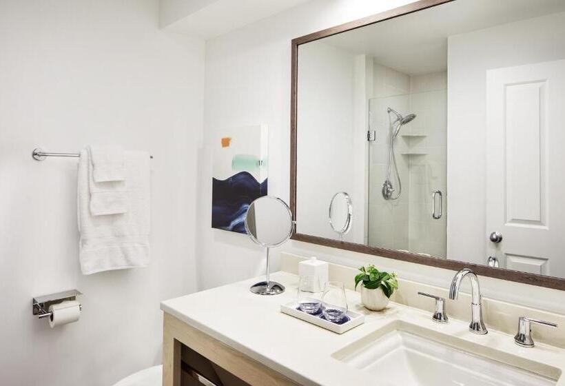 סוויטה נוף לגינה, Parrot Key Hotel & Villas