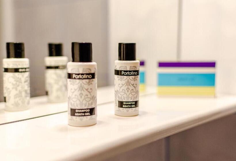 패밀리 스위트, Plexus Boutique