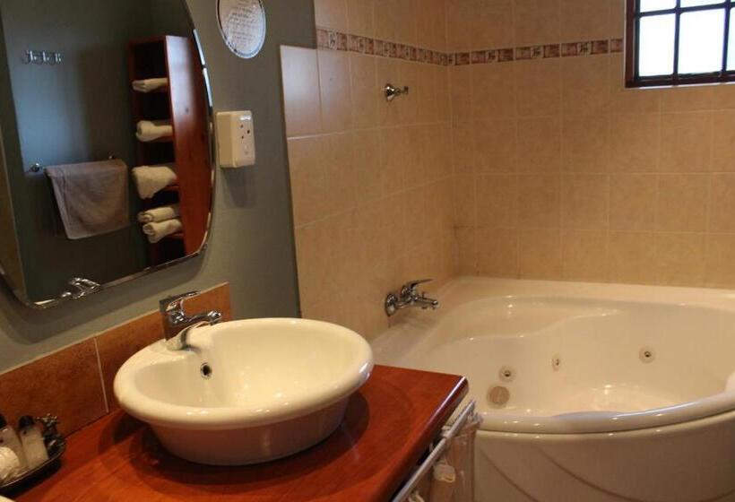 سوییت خانوادگی, French Lodge International