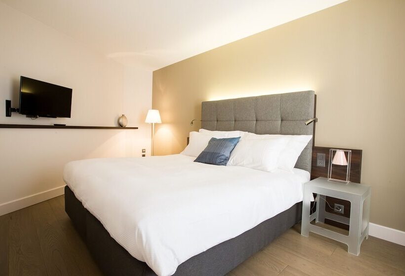 Люкс, Hôtel Des Voyageurs Boutique