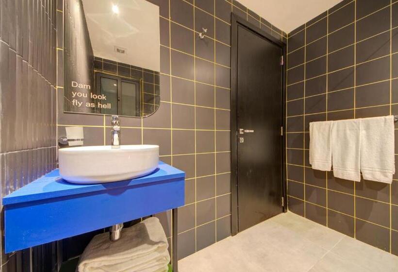 اتاق لوکس با وان آب گرم, Ikyk Hotel  Ik Collection