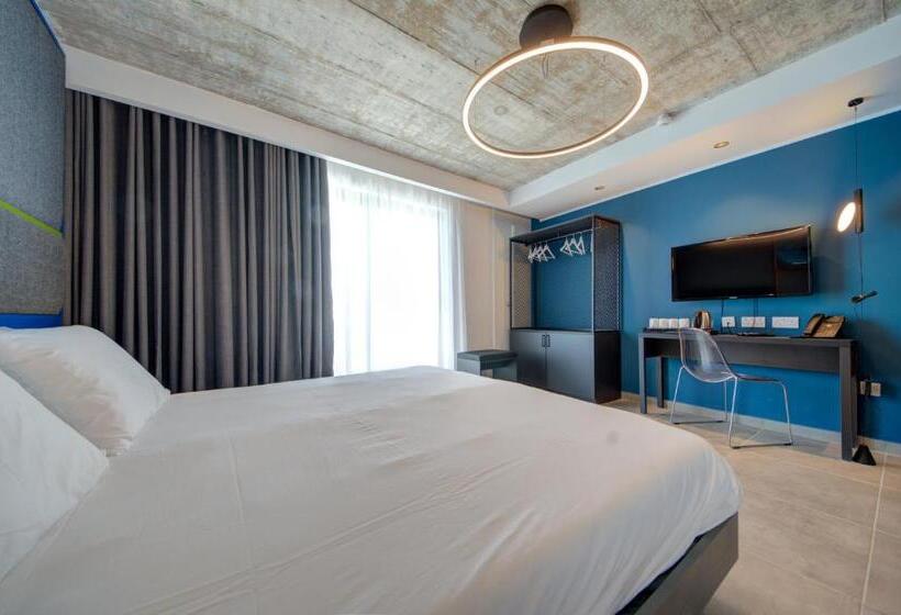 اتاق لوکس با وان آب گرم, Ikyk Hotel  Ik Collection