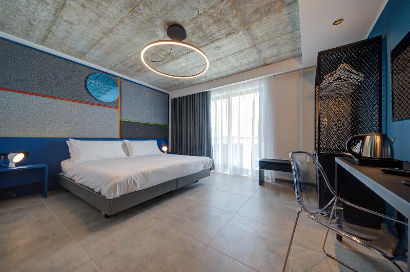اتاق لوکس با وان آب گرم, Ikyk Hotel  Ik Collection