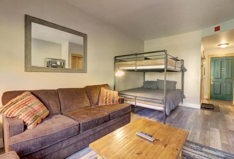 اتاق خانوادگی, Tm225a Tucker Mtn Lodge Hotel Room