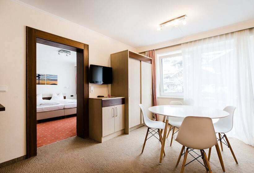 Апартаменты Семейные 1 Спальня, Aparthotel Dorfplatzl Garni
