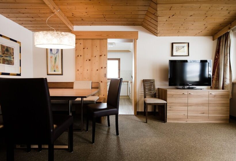 Апартаменты Superior 3 Спальни, Aparthotel Dorfplatzl Garni