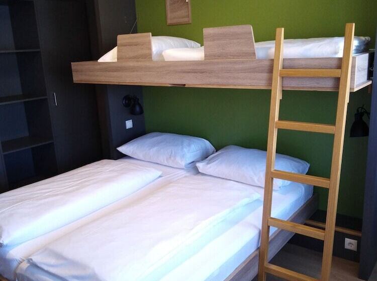 标准三人间, Jufa Hotel Graz Süd