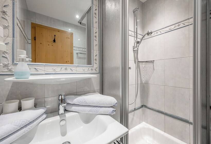 Студия Стандарт, Landhaus Edelweiss