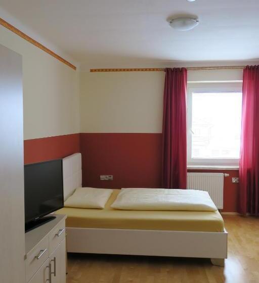 3 Bedroom Suite, Restaurant Böck Roter Hahn