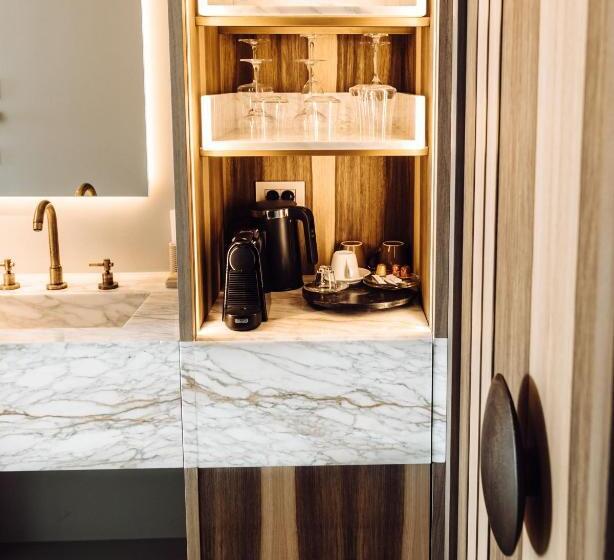 Люкс Вид на Море, Avgoustos Suites Naxos