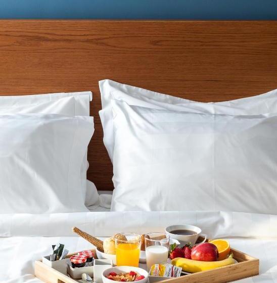 Полулюкс Вид на Море, Days City Suites