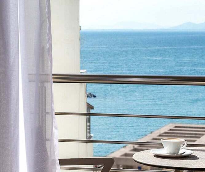 Полулюкс Вид на Море, Days City Suites