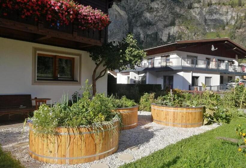 Номер Стандарт с Балконом, Haus Stefan