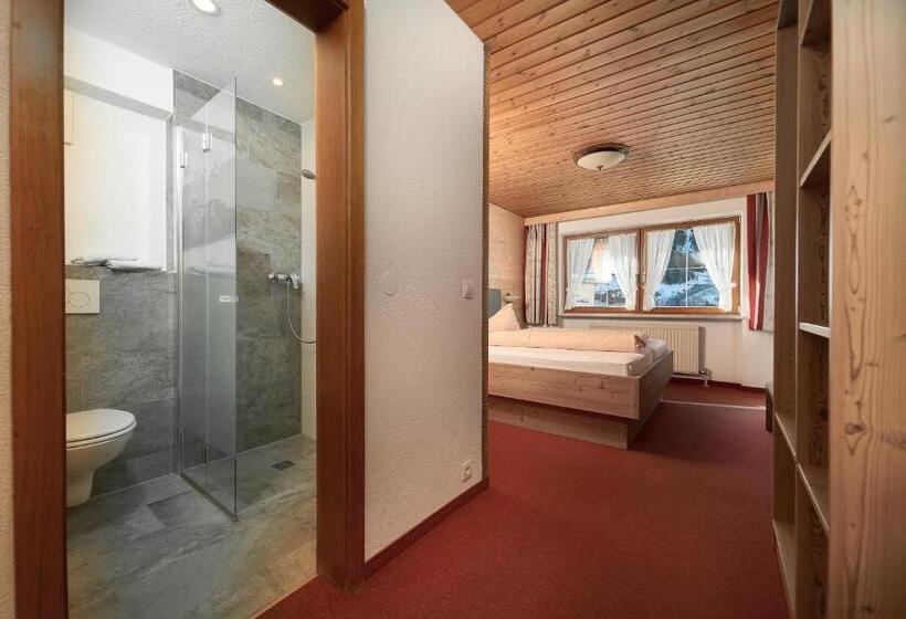 Номер Стандарт с Балконом, Gästehaus Judith