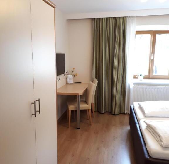 Номер Стандарт, Pension Kreuzinger, 5310 Tiefgraben