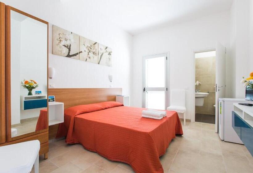 Номер Стандарт с Балконом, Villa Coppitella, Rooms & Apartments