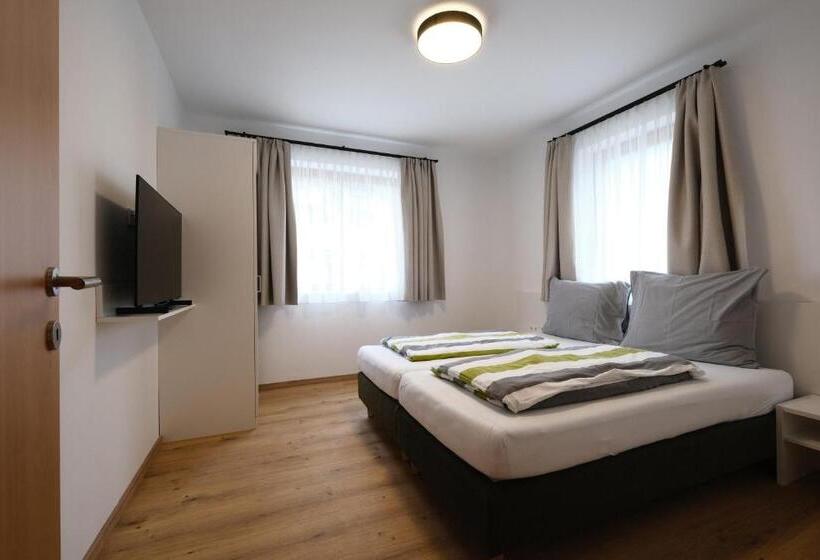 テラス付き１ベッドルームアパートメント, Seehotel & Seeapartments Kärntnerhof  Direkt Am See!