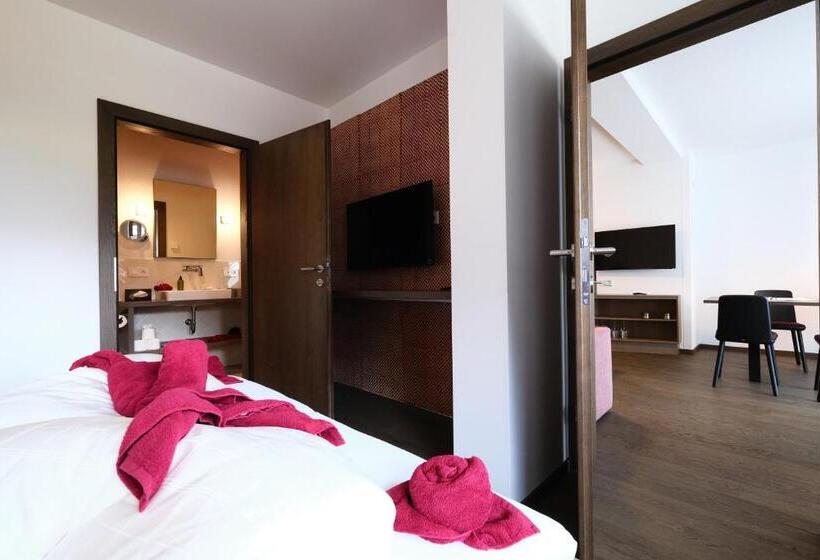 Апартаменты 1 Спальня Вид на Сад, Seehotel & Seeapartments Kärntnerhof  Direkt Am See!