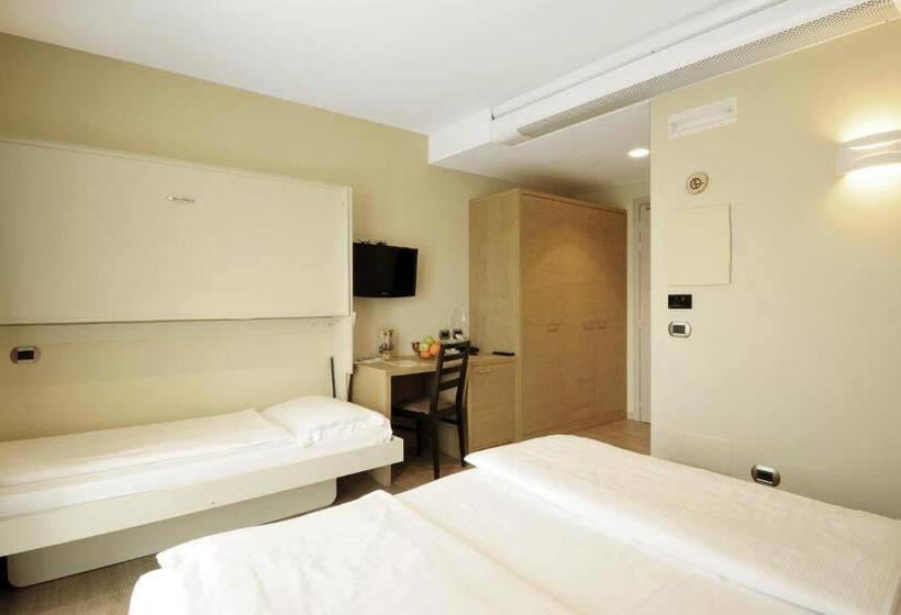 Трехместный Номер Стандарт Interior, Eco Hotel Bonapace