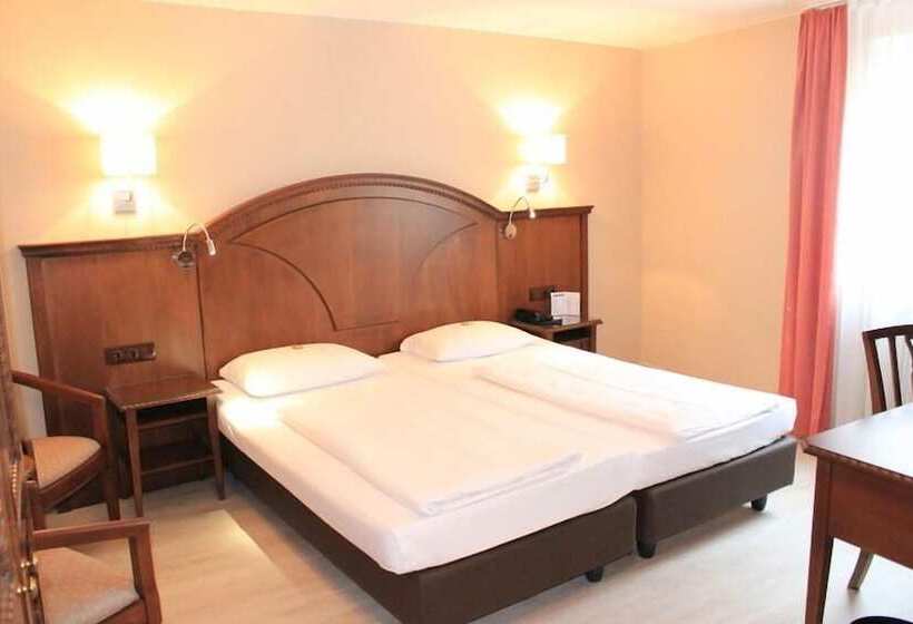 Номер Стандарт, Burghotel Nürnberg