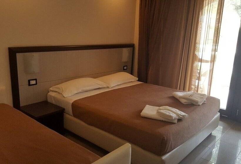 Номер Стандарт Трехместный, Park Hotel Cilento