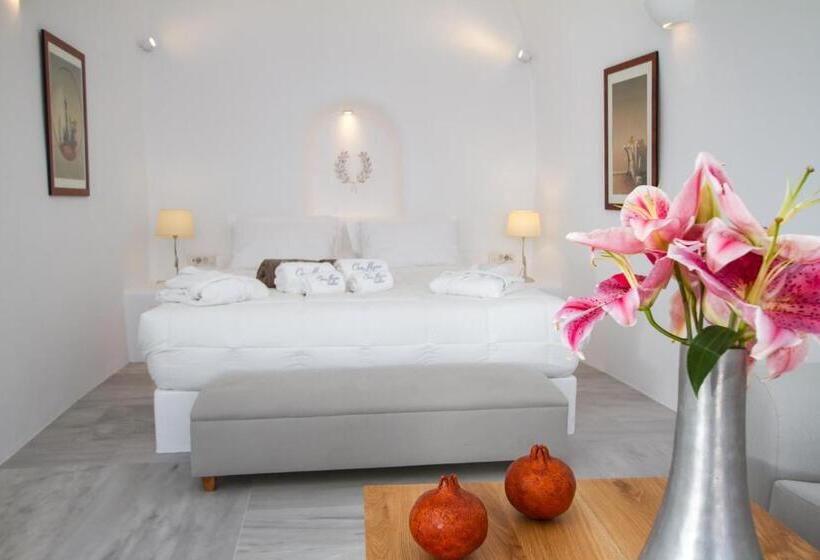 Люкс с гидромассажем, Oia Mare Villas
