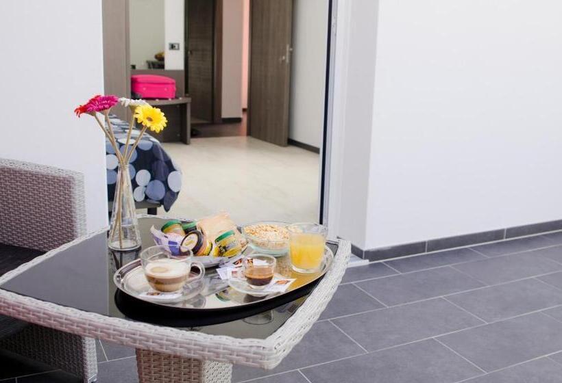 اتاق استاندارد, Rainbow Resort