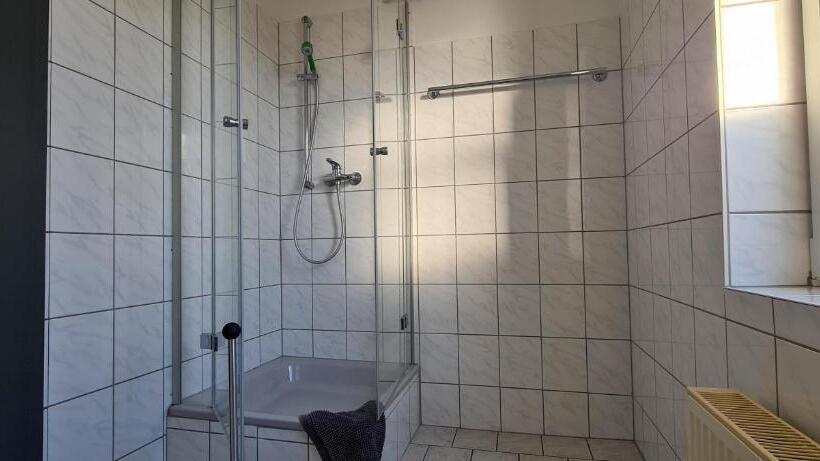 컴포트 룸, Harz Hostel