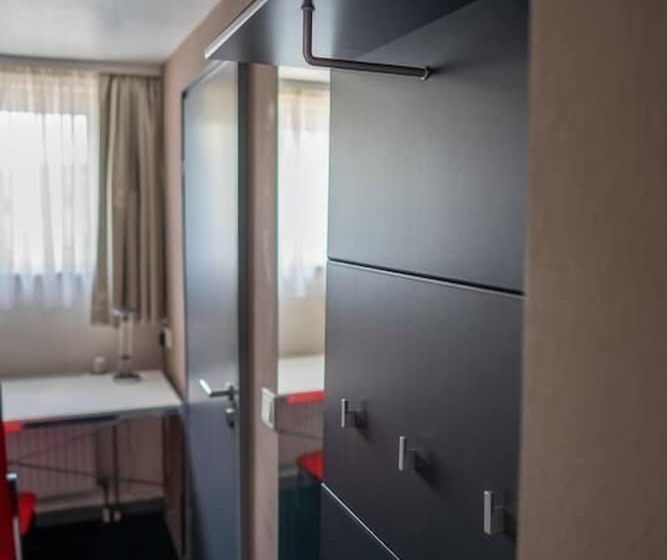 经济房, Berghotel Johanneshöhe