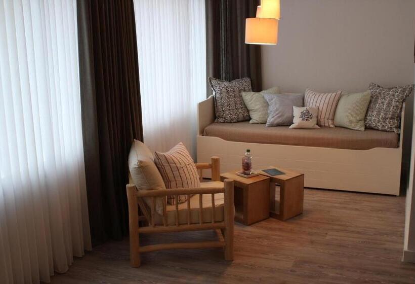 Номер Стандарт, Frühstückshotel Fürstenwerth