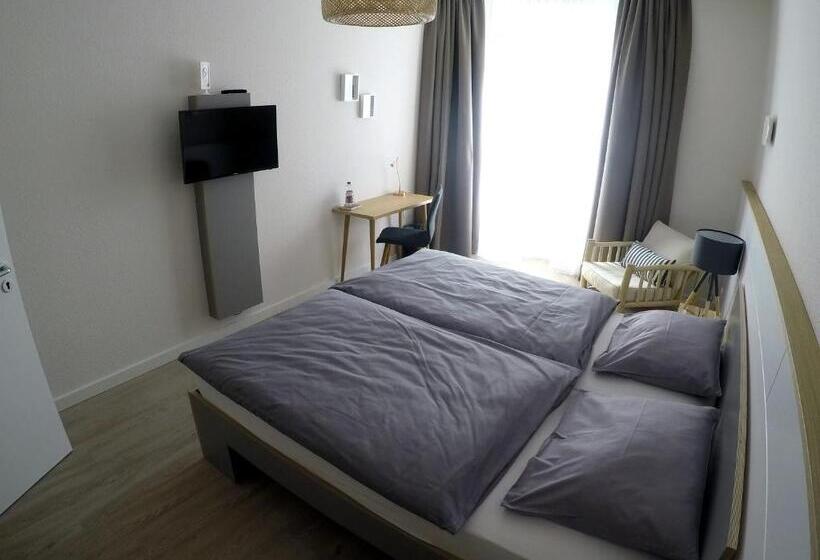 Номер Стандарт, Frühstückshotel Fürstenwerth