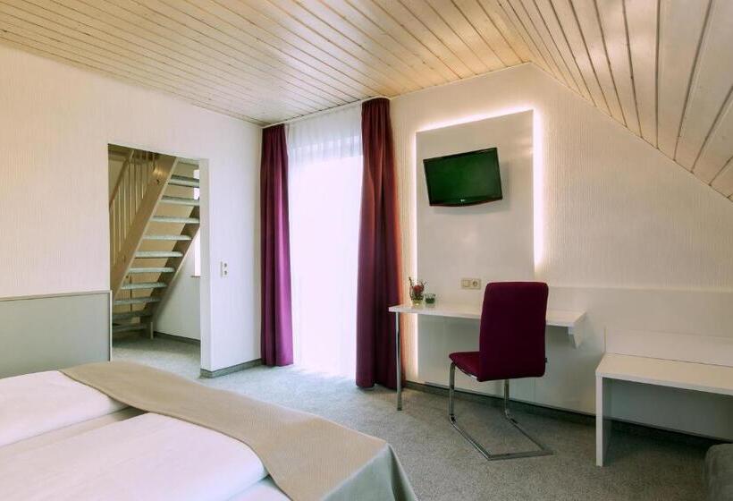 Семейный Номер, Hellers Twenty Four Ii  24h Check In