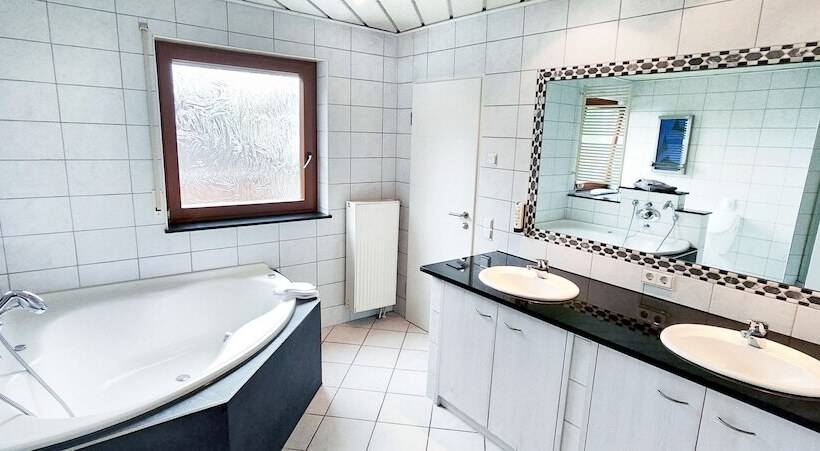Апартаменты Deluxe 1 Спальня, Hellers Twenty Four Ii  24h Check In