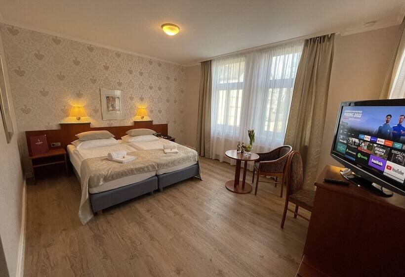 Номер Стандарт, Kolossos Düsseldorf   Neuss