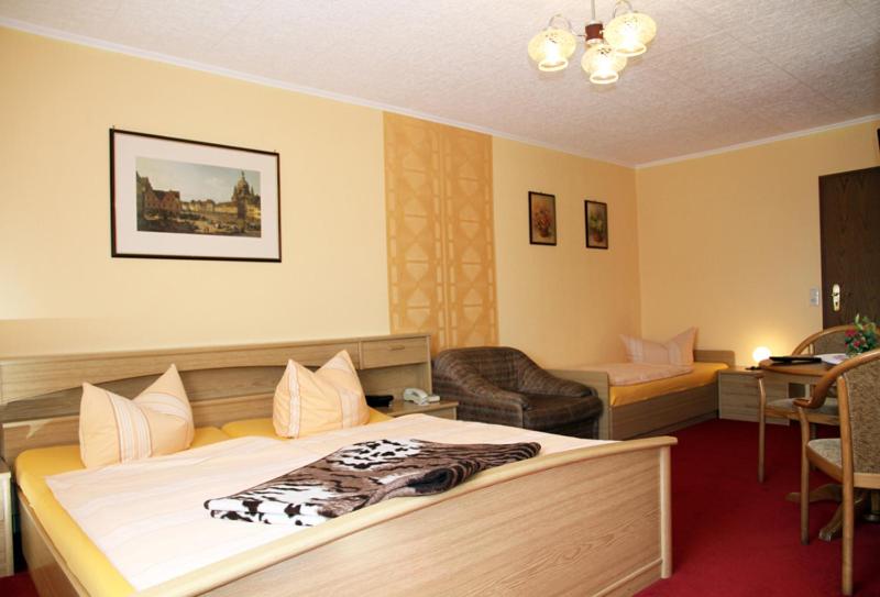 Номер Стандарт Трехместный, Familienhotel Zur Linde
