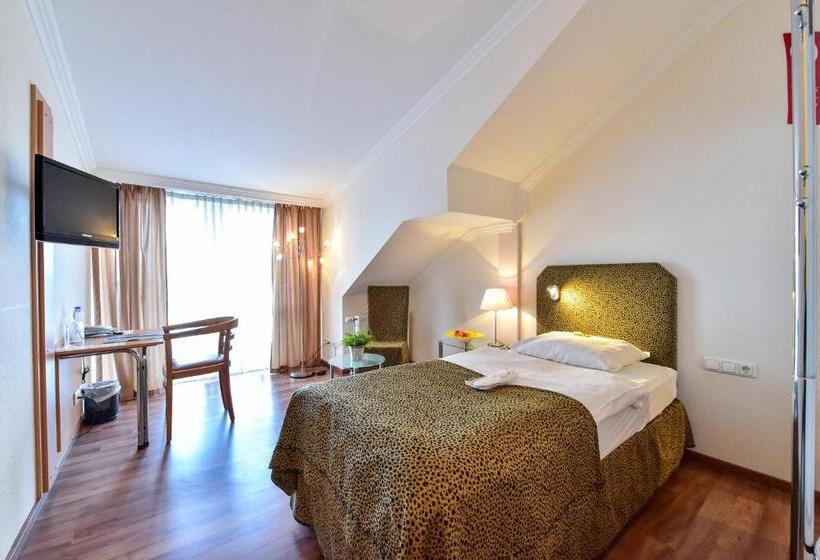 Номер Стандарт Индивидуальный, Stadt Hotel Iserlohn
