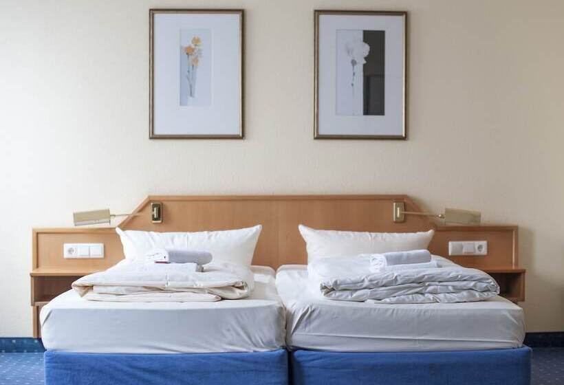 Номер Стандарт, Stargaze Forum Hotel Düsseldorf Hilden