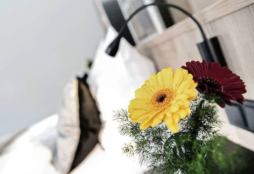 Номер Стандарт, Alexxanders Hotel & Boardinghouse, Restaurant
