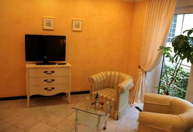Номер Deluxe, Stadtresidenz