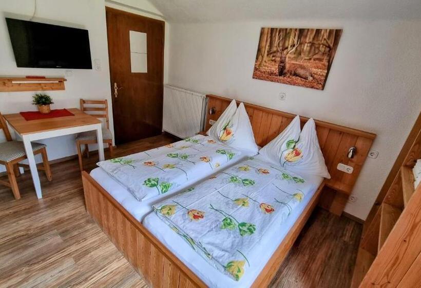 Семейное Студио, Gästehaus Landhaus Tyrol