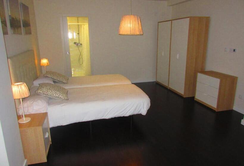 استودیوی استاندارد, Dormavalencia Hostel