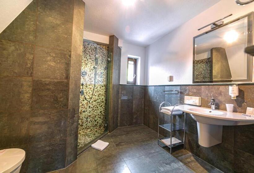 Номер Deluxe с Балконом, Jelenia Struga Medical Spa