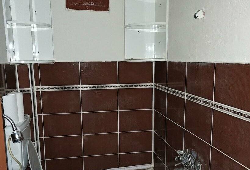 تختخواب در اتاق مشترک, Argeon Luxury Hostel